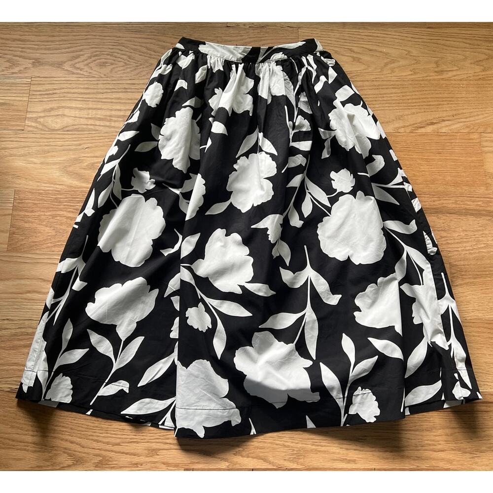 Kate Spade Black and White Floral A-Line Skirt - Picture 2 of 8